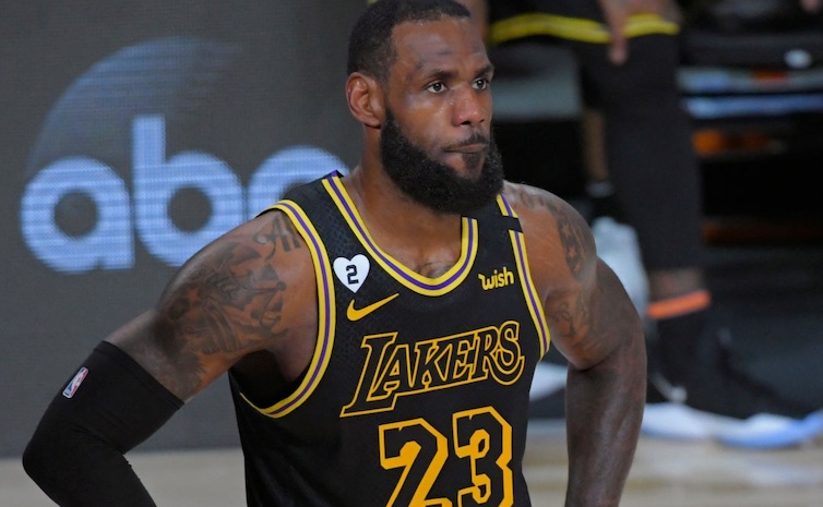 Camiseta lebron cheap lakers negra